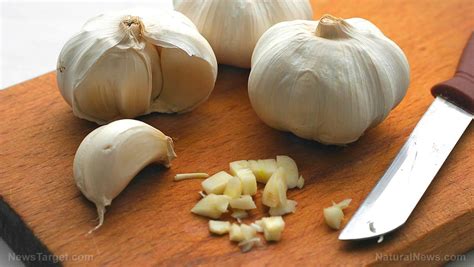 The connection between garlic and divination